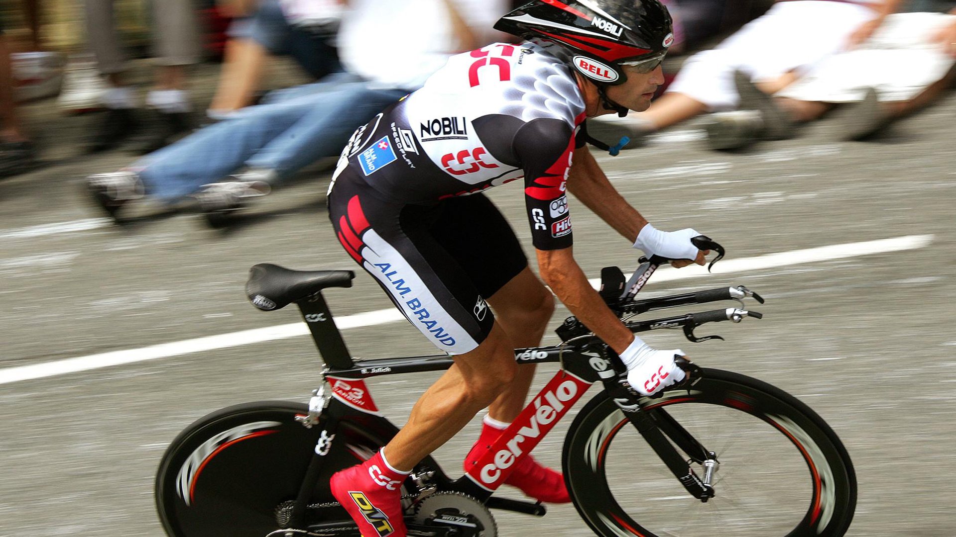 莎拉波娃关键节点惊险取胜，塞尔维亚队带队取胜！